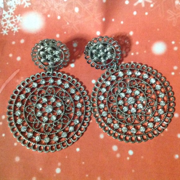 Unbranded Jewelry - Vintage Large Dangle Rhinestone Clip Back Earrings